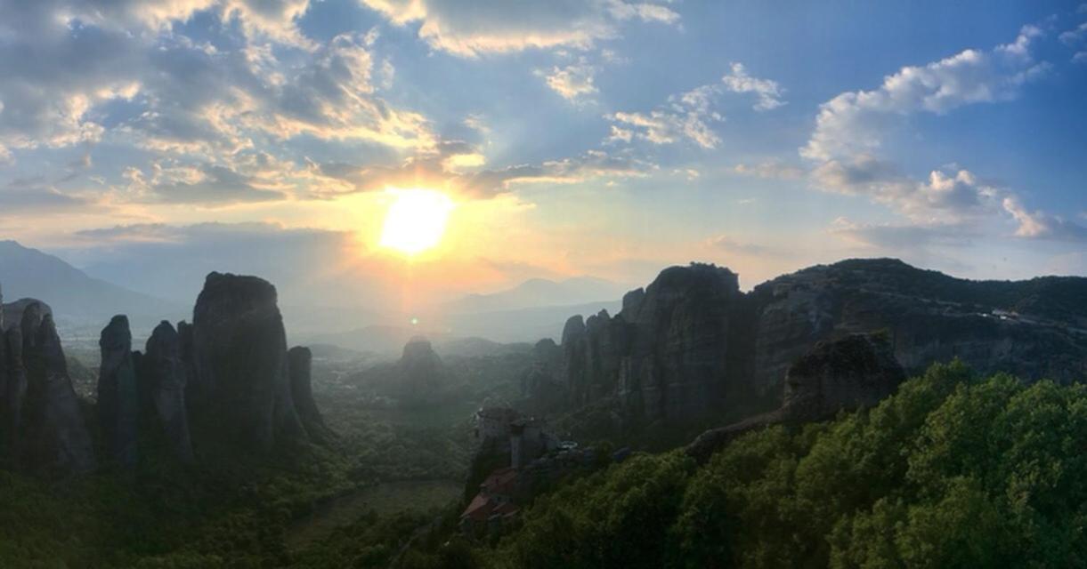 Meteora Central Hostel Καλαμπάκα Εξωτερικό φωτογραφία